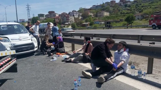 TEM'de zincirleme kaza: 10 yaralı