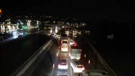 D-100'de trafik durma noktasına geldi