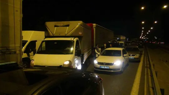TEM Otoyolunda feci kaza: 1 ölü, 2 yaralı