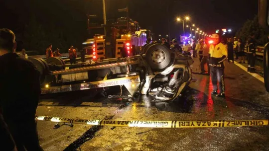 TEM Otoyolunda feci kaza: 1 ölü, 2 yaralı