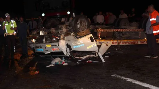 TEM Otoyolunda feci kaza: 1 ölü, 2 yaralı
