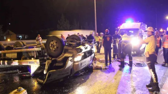 TEM Otoyolunda feci kaza: 1 ölü, 2 yaralı