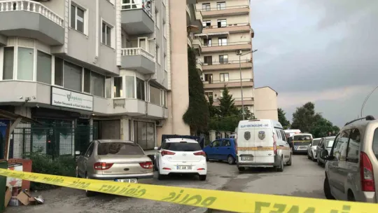Temizliğe gittiği evde balkondan düşerek hayatını kaybetti