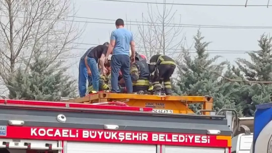 Temizlik yaparken kimyasal tankerinin içine düştü, ağır yaralandı