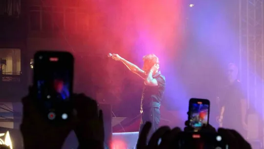 Teoman basın mensuplarını konserinden kovdu
