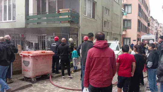 Tersane işçilerinin kaldığı evde yangın