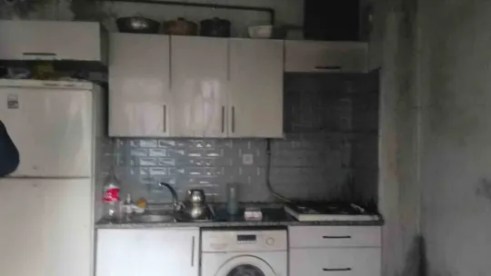 Tersane işçilerinin kaldığı evde yangın