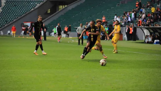 Bir hezimette Belediye Derincespor yaşadı: : 0-3