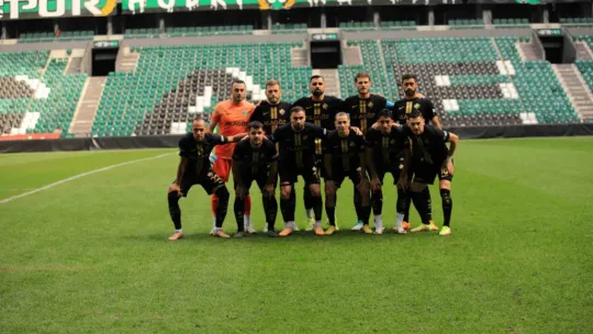 Bir hezimette Belediye Derincespor yaşadı: : 0-3