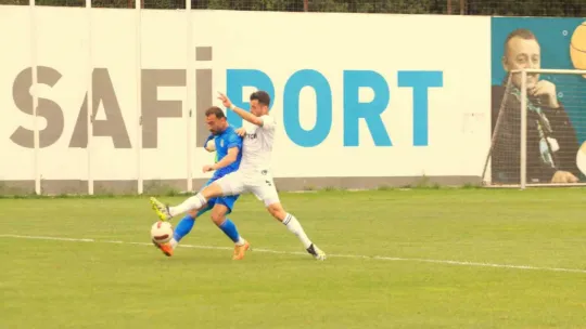 Belediye Derincespor ligde kaldı: 2-1