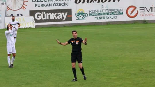 Belediye Derincespor ligde kaldı: 2-1