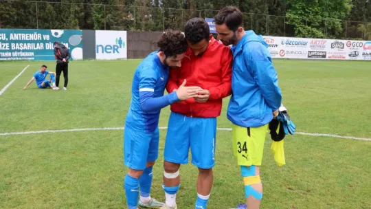 Belediye Derincespor ligde kaldı: 2-1