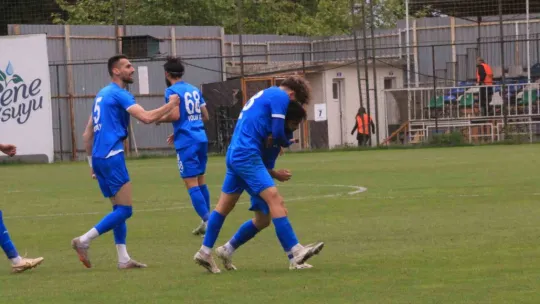 Belediye Derincespor ligde kaldı: 2-1