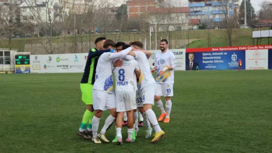 Belediye Derincespor evinde kazandı: 3-2