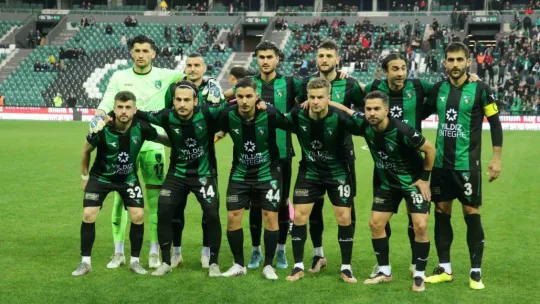 Kocaelispor 1-1 eriyor