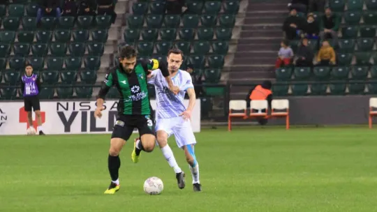 Kocaelispor 1-1 eriyor