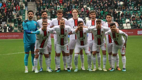 Kocaelispor ezdi geçti: 3-0