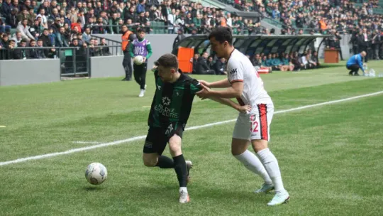 Kocaelispor ezdi geçti: 3-0