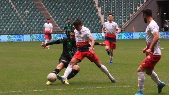 Kocaelispor rakibini kolay geçti: 3 - 0