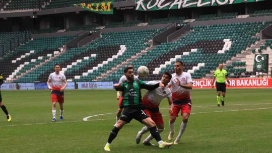 Kocaelispor rakibini kolay geçti: 3 - 0