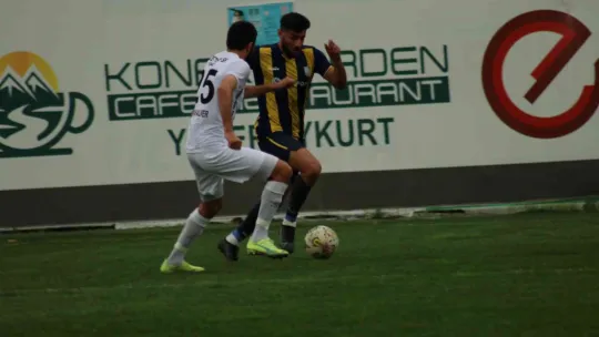 Belediye Derincespor alkışı hak ediyor: 2-1