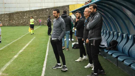 Belediye Derincespor alkışı hak ediyor: 2-1