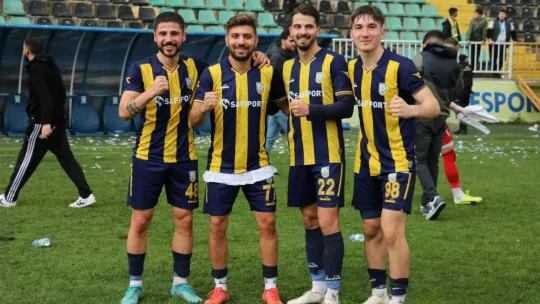 Belediye Derincespor alkışı hak ediyor: 2-1