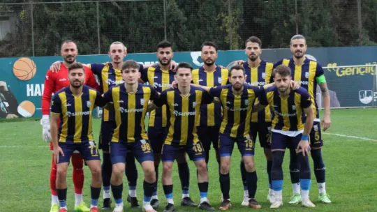 Belediye Derincespor alkışı hak ediyor: 2-1