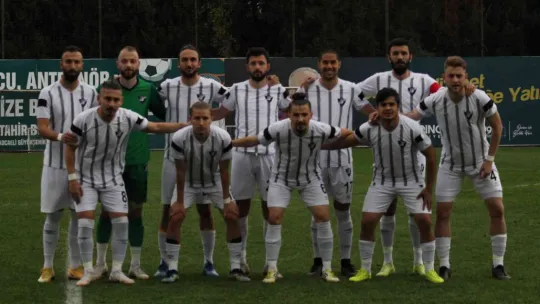 Belediye Derincespor alkışı hak ediyor: 2-1