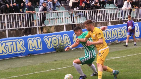 Belediye Derincespor sahasında farklı galip geldi: 3-0.