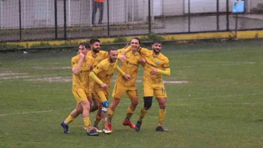 Belediye Derincespor evinde Yomraspor'u mağlup etti
