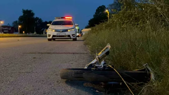 Tır ile motosiklet çarpıştı