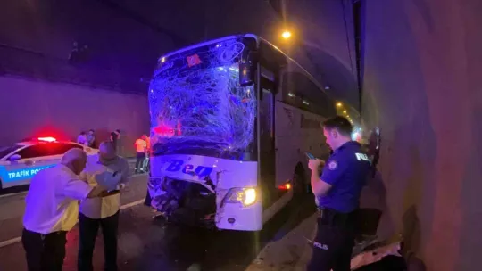 Kocaeli'de ortalık savaş alanına döndü: 15 yaralı