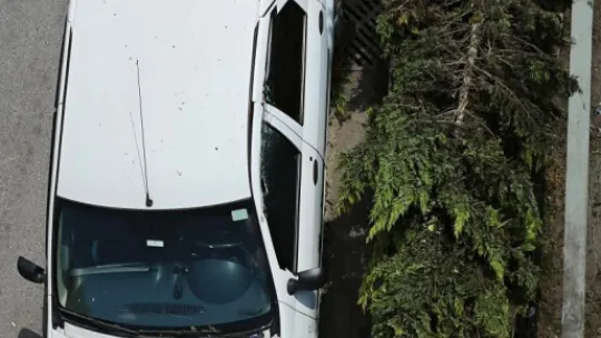 Tırdan dökülen demir profiller D-100 kara yolunda ulaşımı kapattı