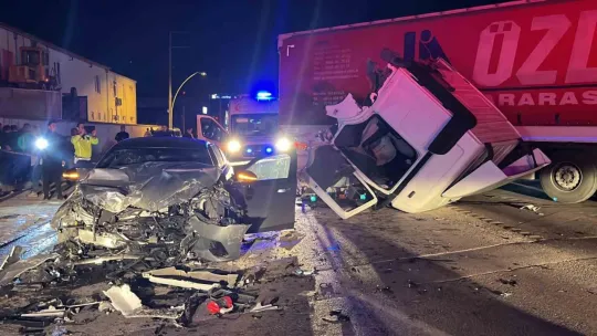 Kocaeli'de 6 kişinin yaralandığı kazanın görüntüleri ortaya çıktı