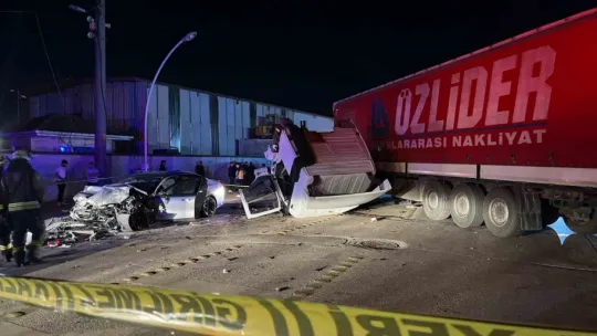 Kocaeli'de 6 kişinin yaralandığı kazanın görüntüleri ortaya çıktı