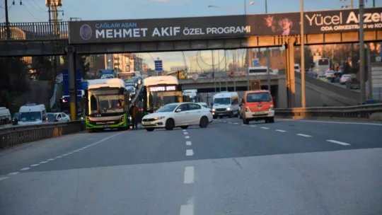 Tırın taşıdığı platform tünele sıkıştı!