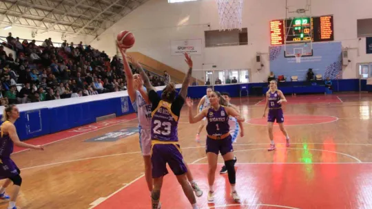 İzmit Belediyespor evinde mağlup oldu