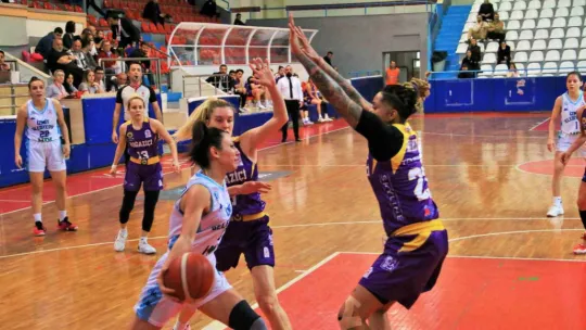 İzmit Belediyespor evinde mağlup oldu