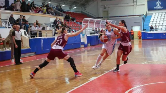 İzmit Belediyespor galip geldi: 82-76