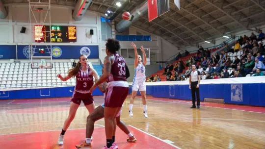 İzmit Belediyespor galip geldi: 82-76