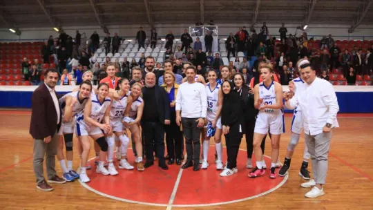 İzmit Belediyespor evinde galip geldi: 86 - 78