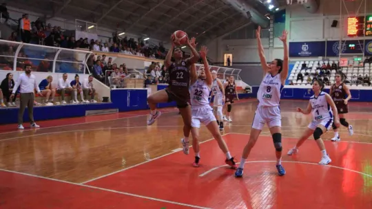 İzmit Belediyespor evinde galip geldi: 86 - 78