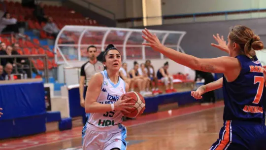 İzmit Belediyespor evinde galip geldi: 97 - 68