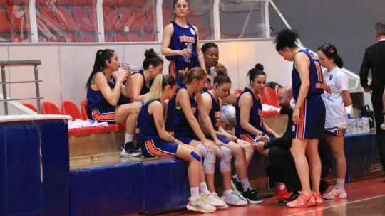 İzmit Belediyespor evinde galip geldi: 97 - 68