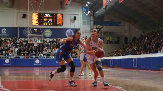 İzmit Belediyespor, Play-Off Finalinde mağlup oldu