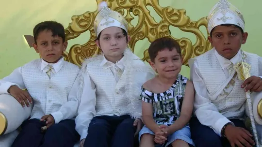 Toplu sünnet şöleninde 264 çocuk doyasıya eğlendi