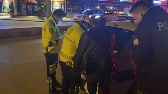 Alkollü sürücüye gözaltı!
