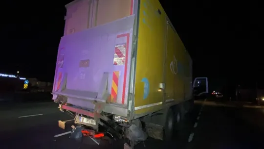 Kocaeli'de trafik ışıklarında feci kaza!