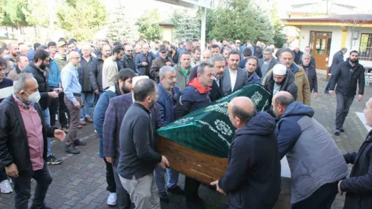 Trafik kazasında ölen genç, son yolculuğuna uğurlandı